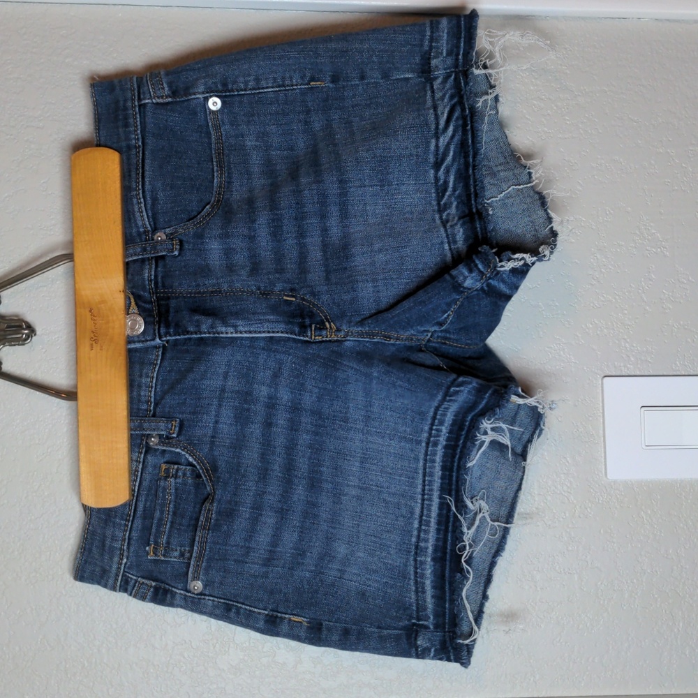 Banana Republic Factory rough hem denim stretch shorts, size 4